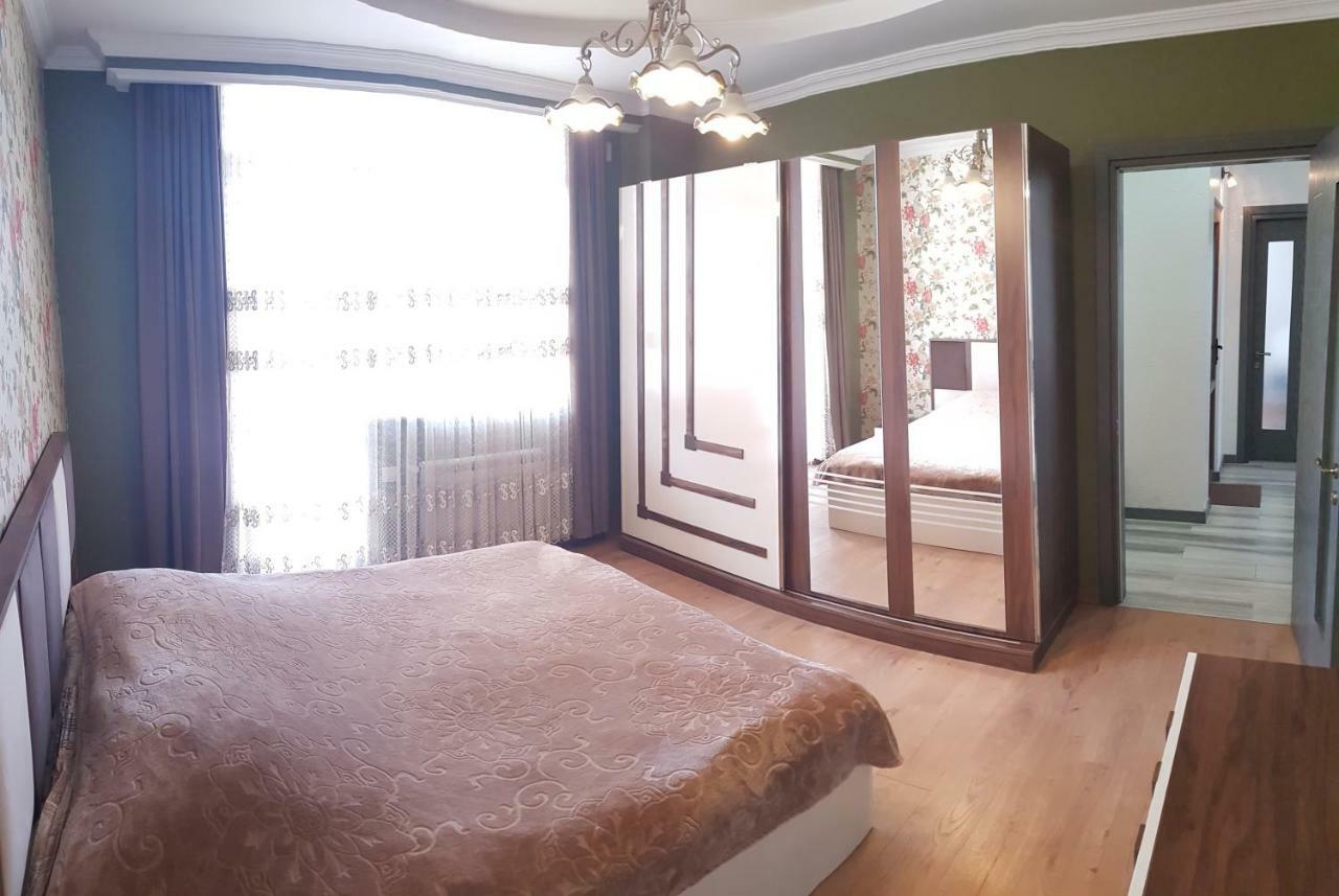 Sunrise Apartment Batumi Kültér fotó